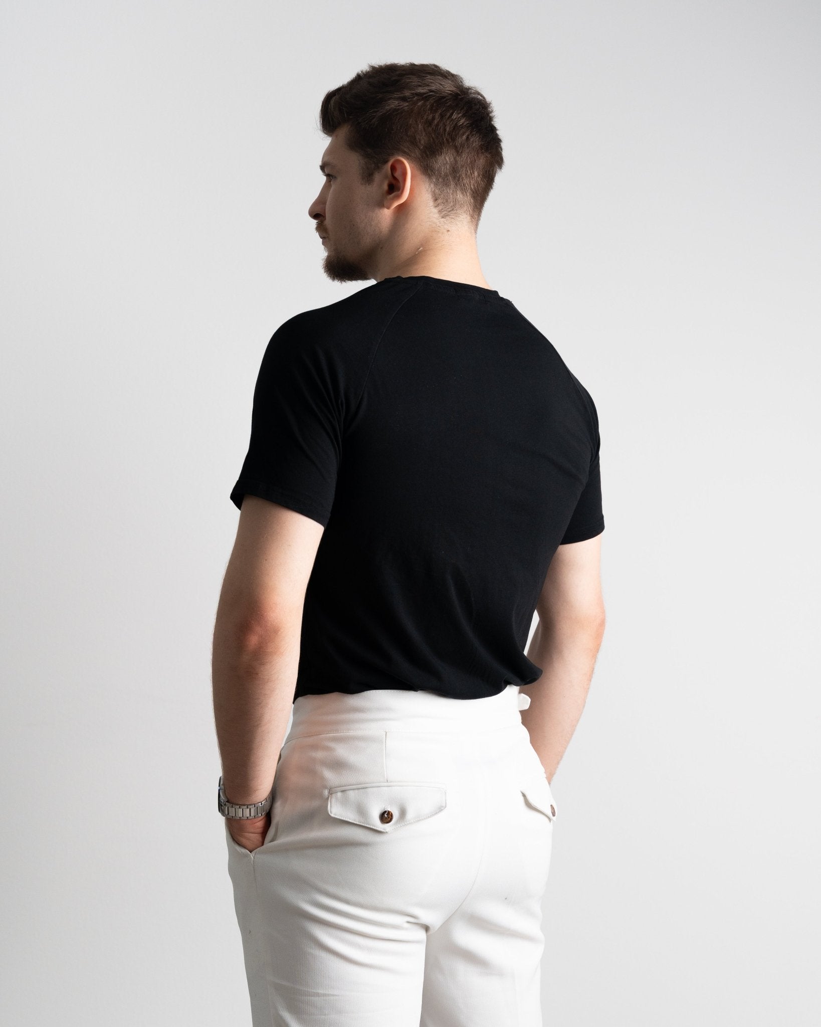 Essential Tee Black Logo - Apexgent
