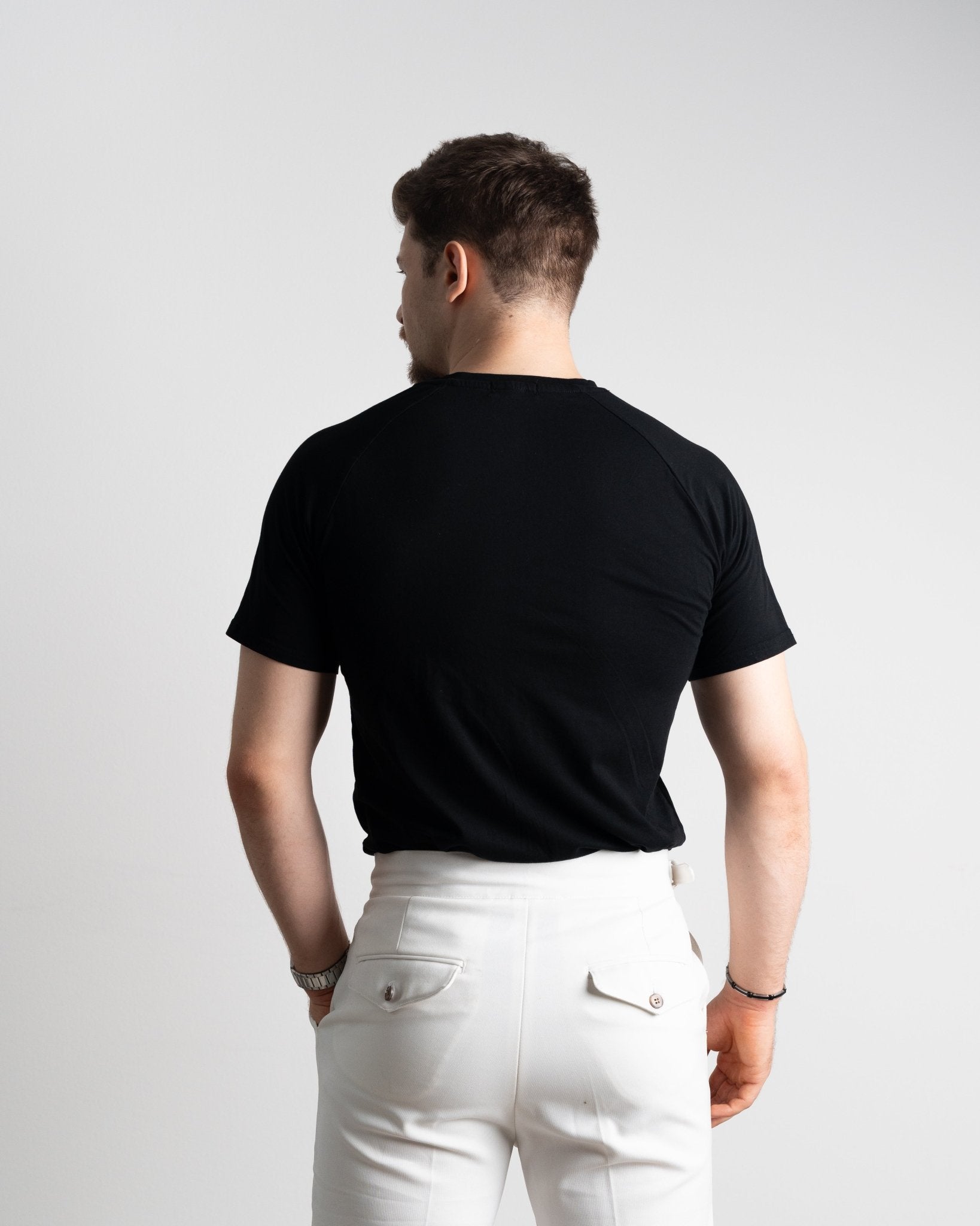 Essential Tee Black Logo - Apexgent